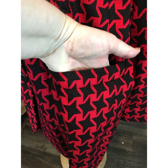 80s 90s Vintage Black and Red Star Suit Jacket by Jacqueline Ferrer Size 14 - Picture 3 of 7